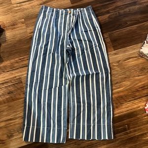 Super cute cropped wide leg pants